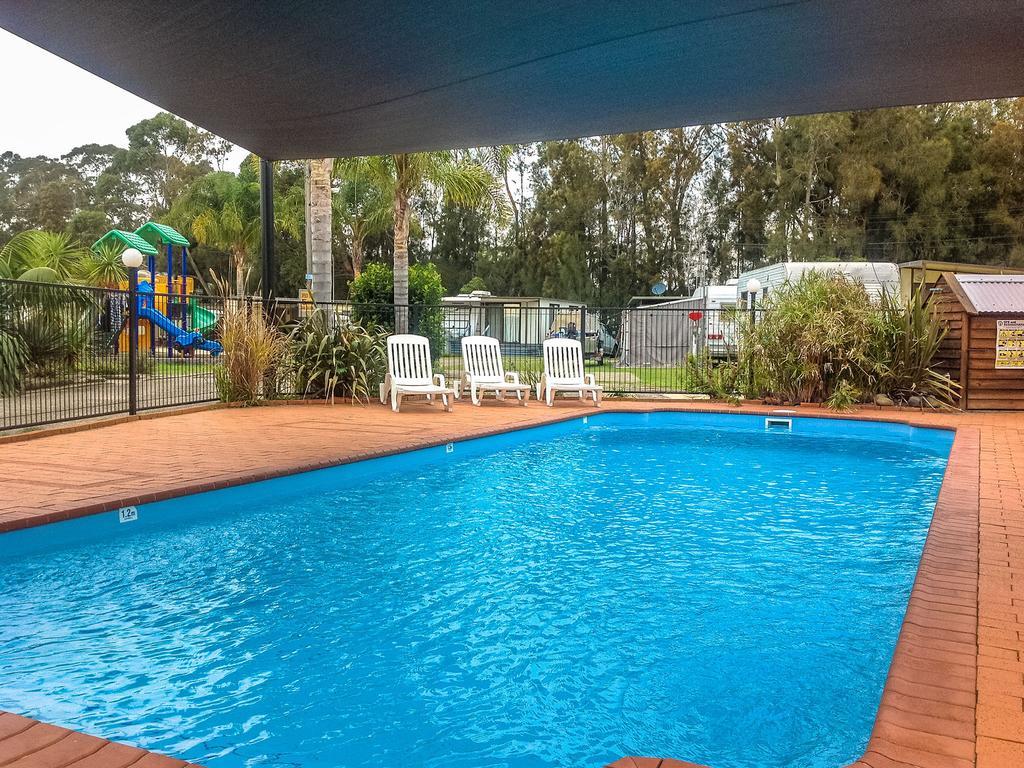 Caseys Beach Holiday Park Sunshine Bay Екстериор снимка