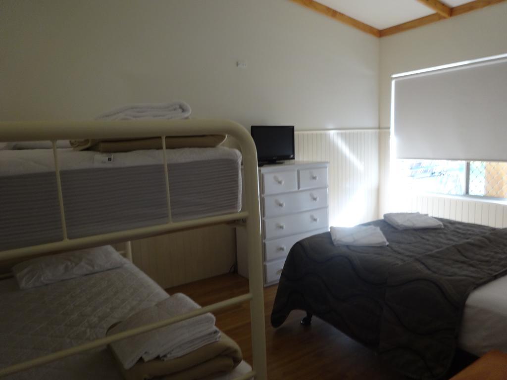 Caseys Beach Holiday Park Sunshine Bay Екстериор снимка