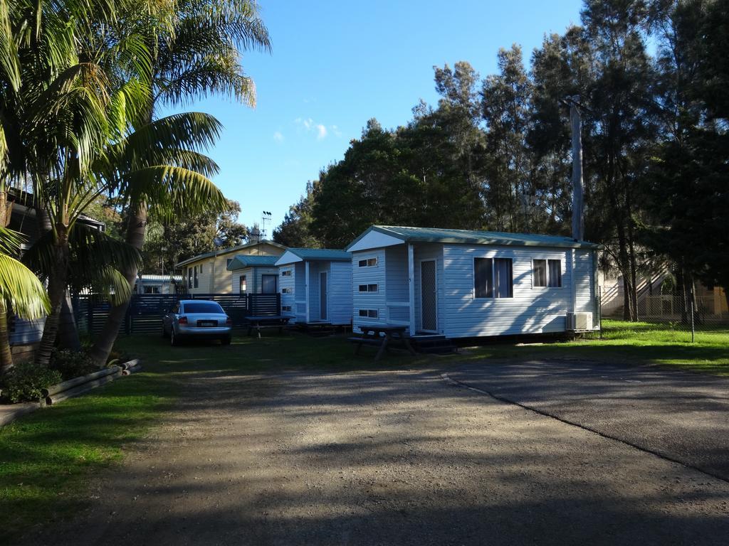 Caseys Beach Holiday Park Sunshine Bay Екстериор снимка