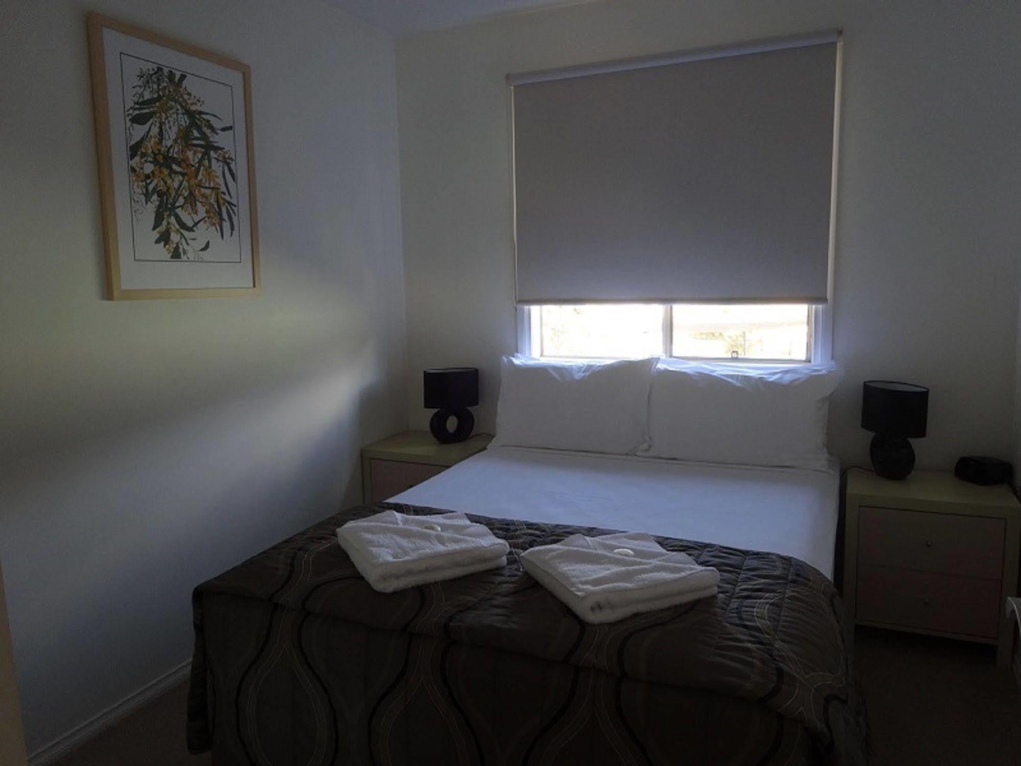 Caseys Beach Holiday Park Sunshine Bay Екстериор снимка