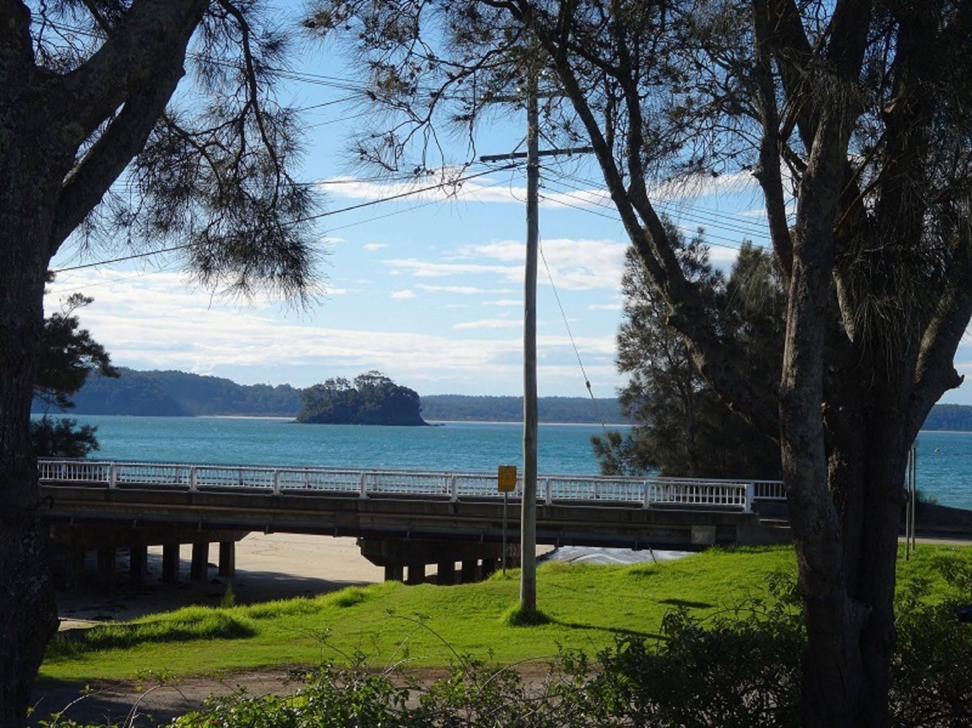 Caseys Beach Holiday Park Sunshine Bay Екстериор снимка